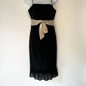 De Laru Women's Cocktail Dress Size 10 Black and Gold Y2K Sophisticated Formal